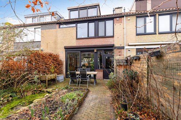 Foto - Te koop: Instapklare tussenwoning in Breda